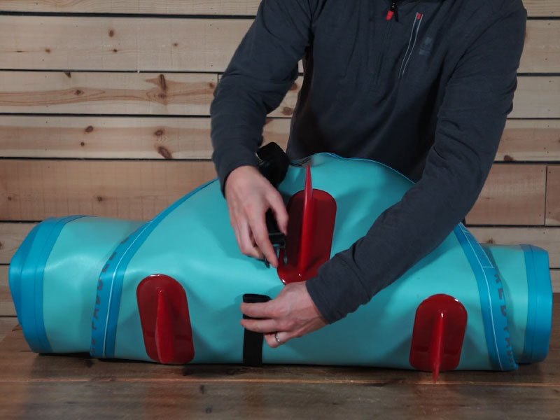 Hogyan csomagold be a SUP-ot a tárolózsákjába? 2