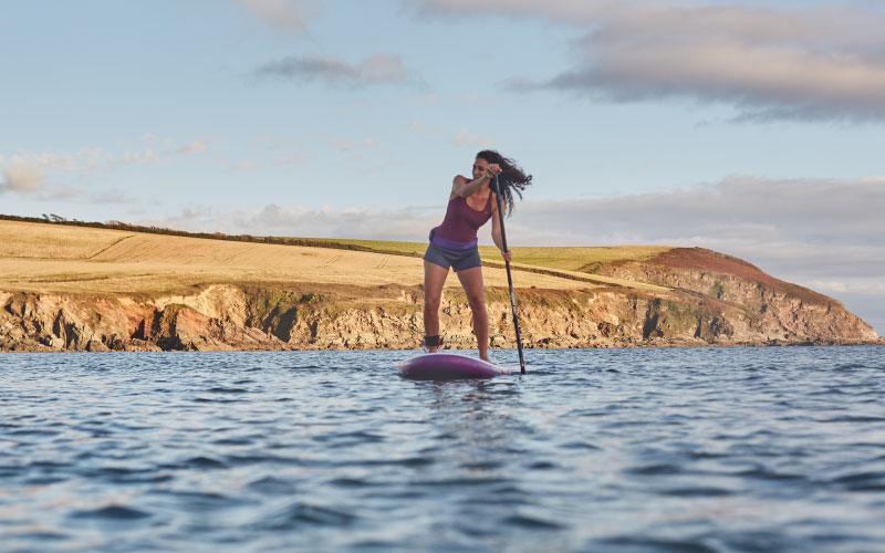 Szeles, hullámos időben